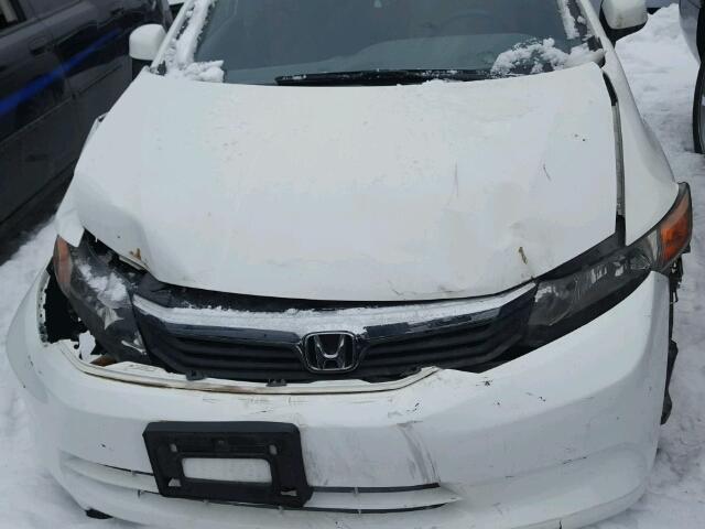 2HGFB2F49CH049323 - 2012 HONDA CIVIC LX WHITE photo 9