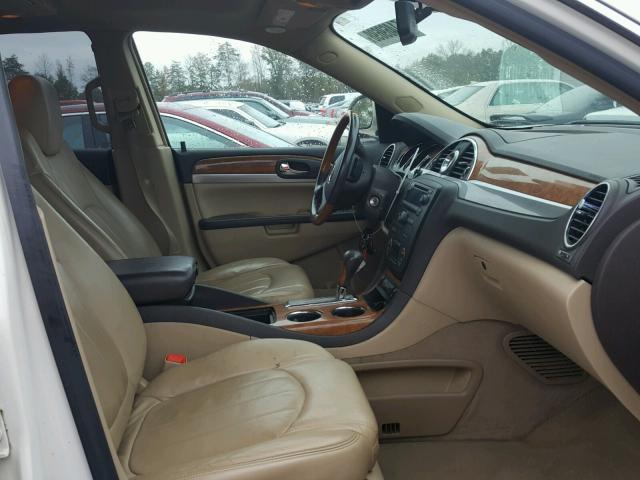 5GAER23D69J117189 - 2009 BUICK ENCLAVE CX BEIGE photo 5