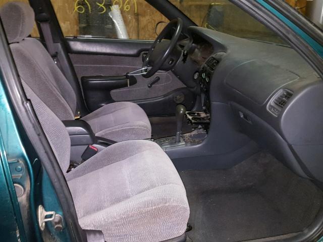1Y1SK5262TZ048046 - 1996 GEO PRIZM BASE GREEN photo 5