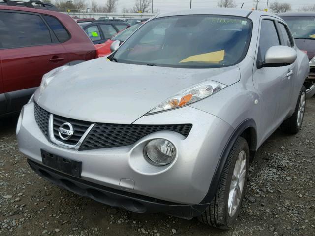 JN8AF5MR2DT202131 - 2013 NISSAN JUKE S SILVER photo 2