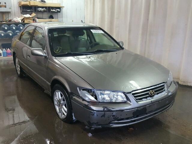 4T1BF28K8YU096050 - 2000 TOYOTA CAMRY LE თაფლისფერი ფოტო 1