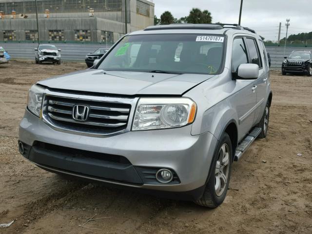 5FNYF3H62CB030098 - 2012 HONDA PILOT EXL SILVER photo 2