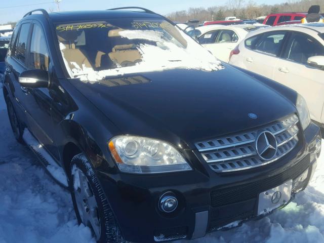 4JGBB72E18A395876 - 2008 MERCEDES-BENZ ML 550 BLACK photo 1