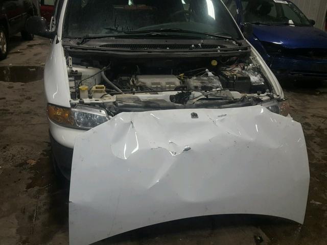 2B4GP2530YR885985 - 2000 DODGE CARAVAN WHITE photo 9