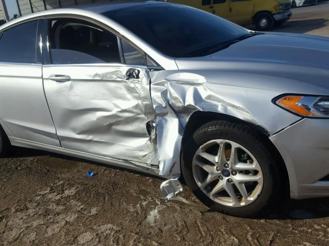 3FA6P0H73GR376862 - 2016 FORD FUSION SE SILVER photo 9