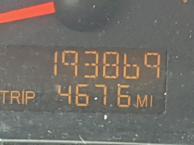 1G8AJ52F94Z225562 - 2004 SATURN ION LEVEL BLACK photo 8