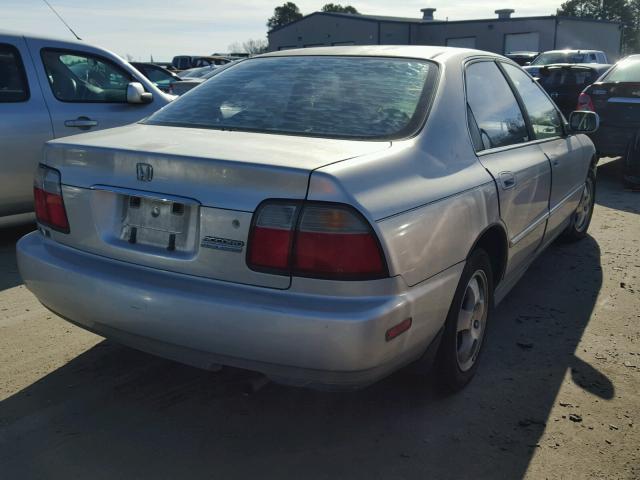 1HGCD5601VA051810 - 1997 HONDA ACCORD SE TAN photo 4