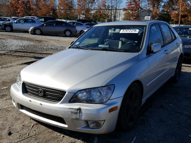 JTHBD192140082378 - 2004 LEXUS IS 300 SILVER photo 2