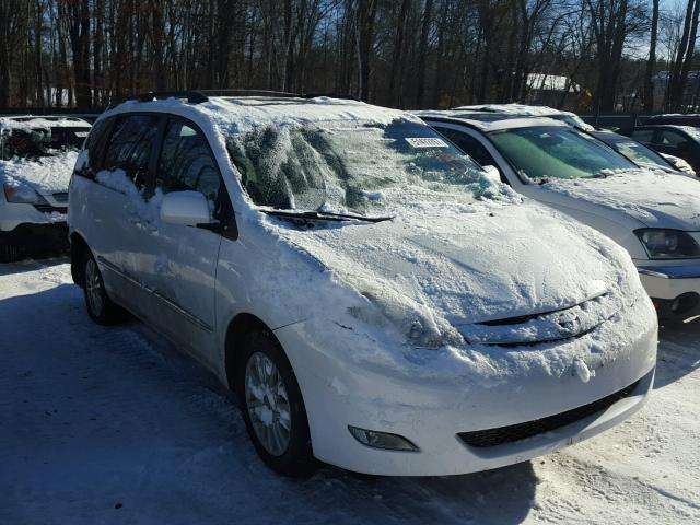 5TDBK22C58S020260 - 2008 TOYOTA SIENNA XLE WHITE photo 1