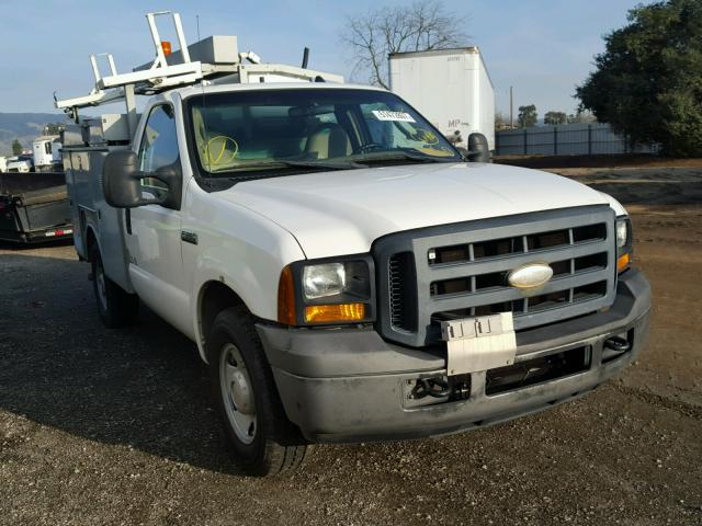 1FDSF30566EB15245 - 2006 FORD F350 SRW S WHITE photo 1