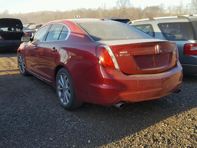 1LNHL9FT8AG613584 - 2010 LINCOLN MKS RED photo 3