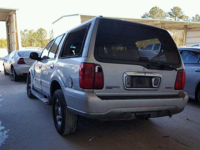 5LMRU27A9XLJ30463 - 1999 LINCOLN NAVIGATOR ვერცხლისფერი ფოტო 3