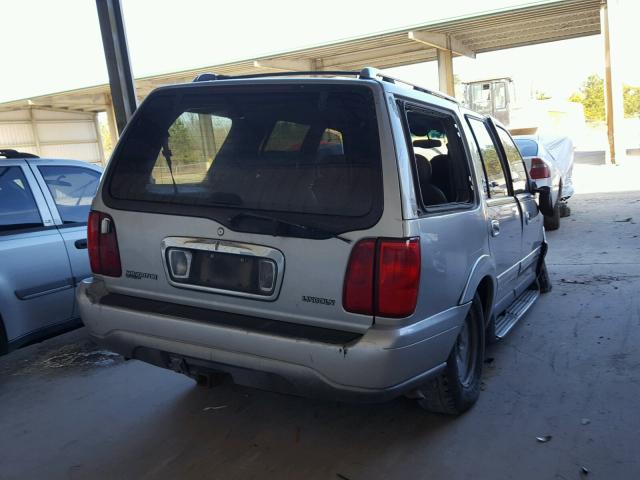 5LMRU27A9XLJ30463 - 1999 LINCOLN NAVIGATOR ვერცხლისფერი ფოტო 4