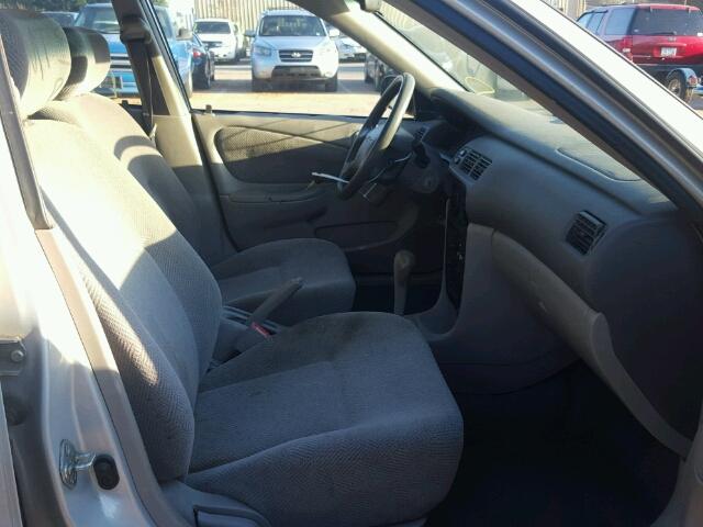 1Y1SK52822Z409081 - 2002 CHEVROLET GEO PRIZM 灰色 照片 5