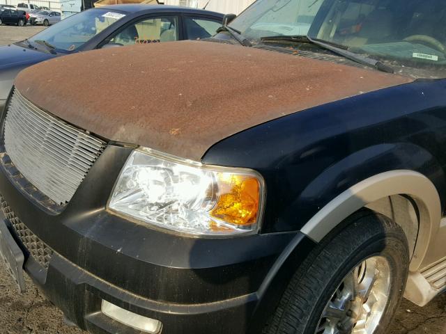 1FMFU18525LA96106 - 2005 FORD EXPEDITION TWO TONE photo 9