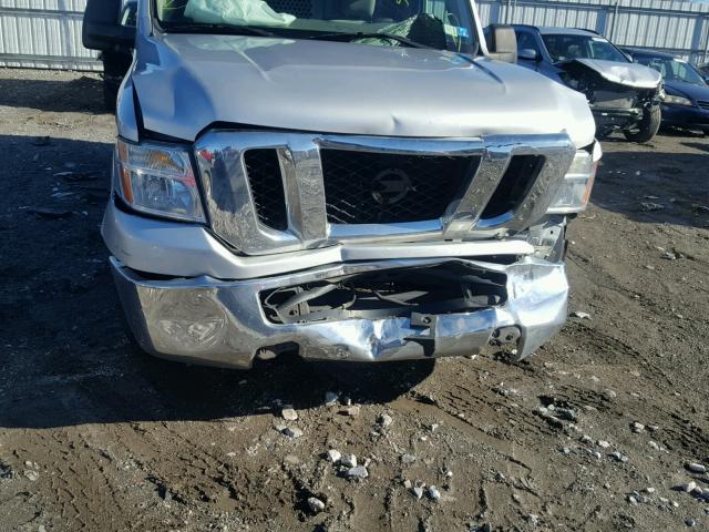 1N6BF0LY6DN103969 - 2013 NISSAN NV 2500 SILVER photo 9