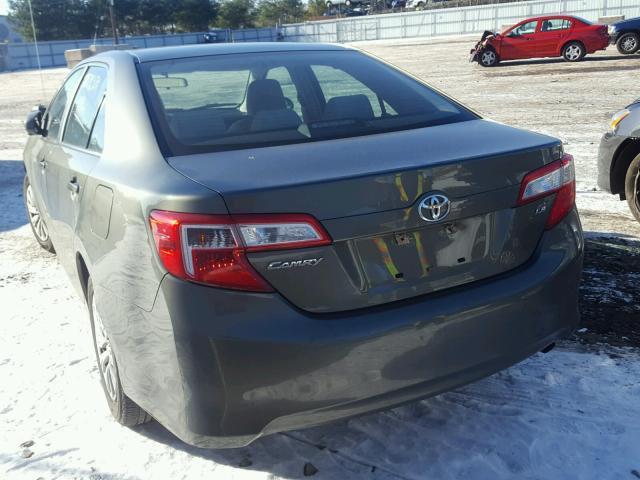 4T4BF1FK9CR204980 - 2012 TOYOTA CAMRY BASE GRAY photo 3