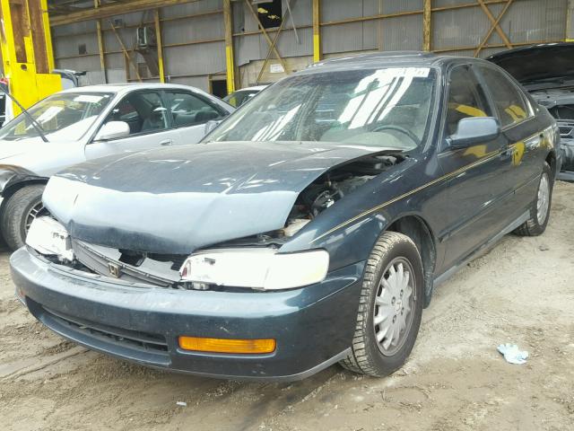 1HGCD5665VA074074 - 1997 HONDA ACCORD EX GREEN photo 2