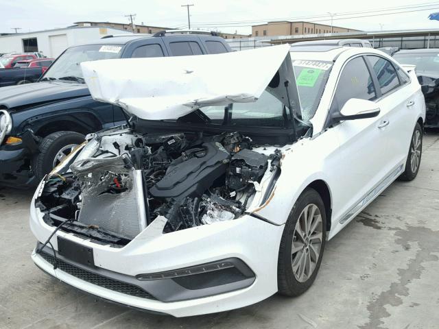 5NPE34AF0HH584857 - 2017 HYUNDAI SONATA SPO WHITE photo 2