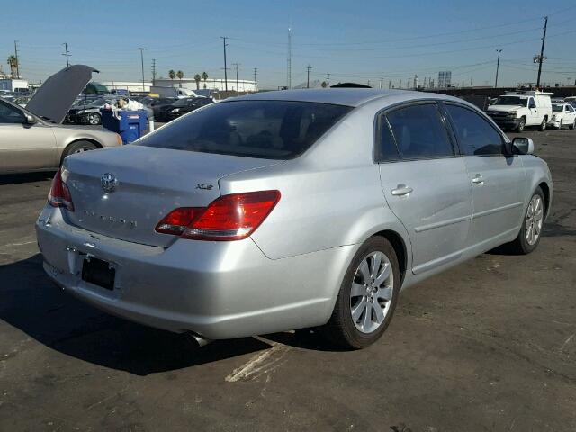 4T1BK36B06U156422 - 2006 TOYOTA AVALON XL SILVER photo 4