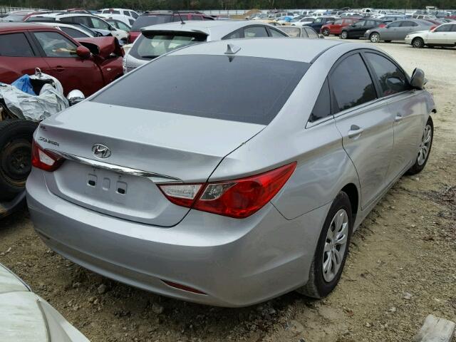 5NPEB4AC1CH479780 - 2012 HYUNDAI SONATA GLS SILVER photo 4