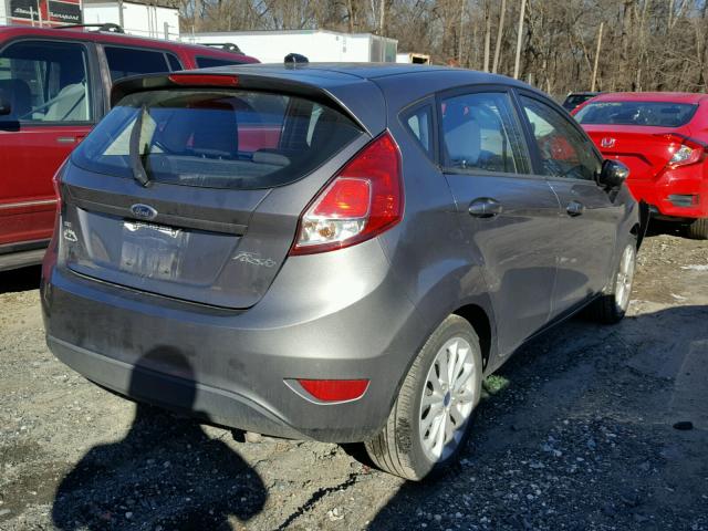 3FADP4EJ4EM105947 - 2014 FORD FIESTA SE GRAY photo 4