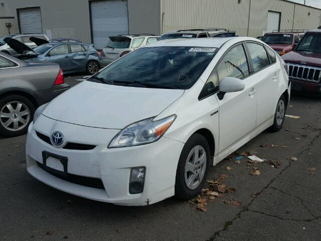 JTDKN3DU6B5331888 - 2011 TOYOTA PRIUS WHITE photo 2