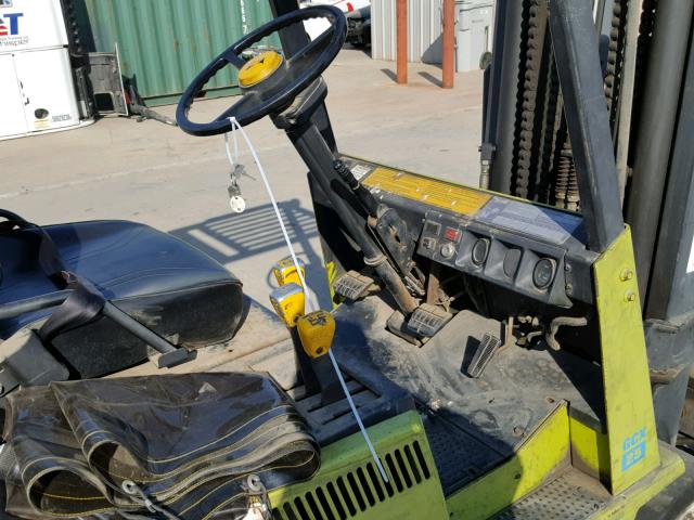 0000GX23005608380 - 1990 CLAR FORKLIFT GREEN photo 5