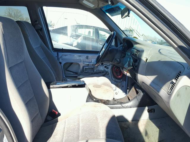 1FMZU34E1WZA25654 - 1998 FORD EXPLORER BLUE photo 5