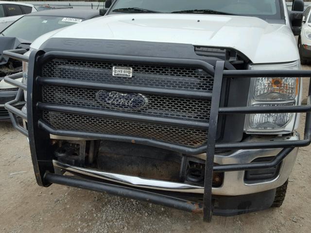 1FT7W2B66CEB49272 - 2012 FORD F250 WHITE photo 9