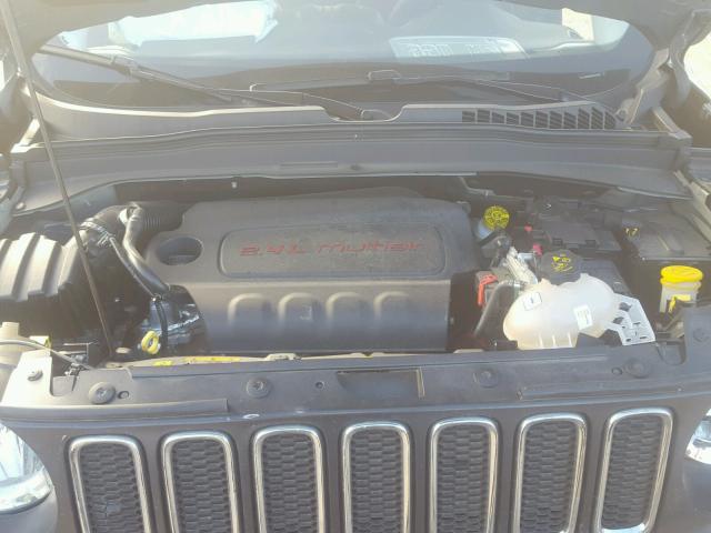 ZACCJAAB5HPF57850 - 2017 JEEP RENEGADE S 灰色 照片 7