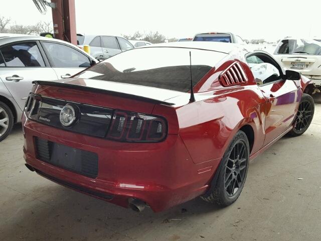 1ZVBP8AMXE5266038 - 2014 FORD MUSTANG RED photo 4