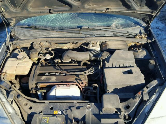 1FAFP34331W379382 - 2001 FORD FOCUS SE BLUE photo 7