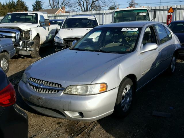 1N4DL01DXYC231062 - 2000 NISSAN ALTIMA XE SILVER photo 2