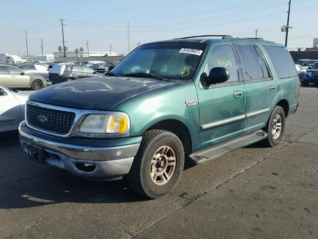 1FMRU15L4YLC16038 - 2000 FORD EXPEDITION GREEN photo 2