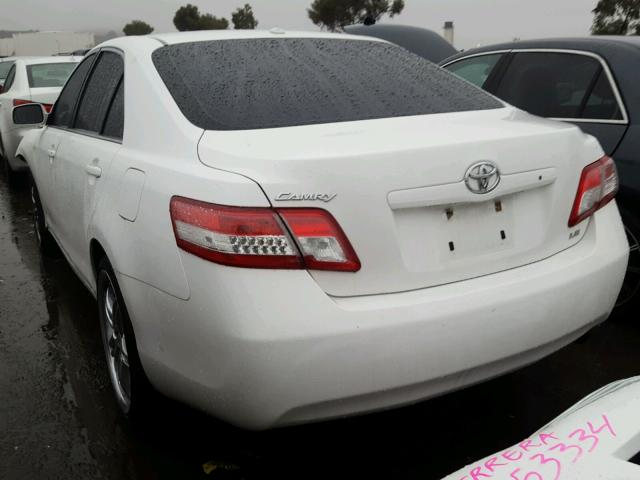 4T1BF3EK3AU573421 - 2010 TOYOTA CAMRY BASE WHITE photo 3