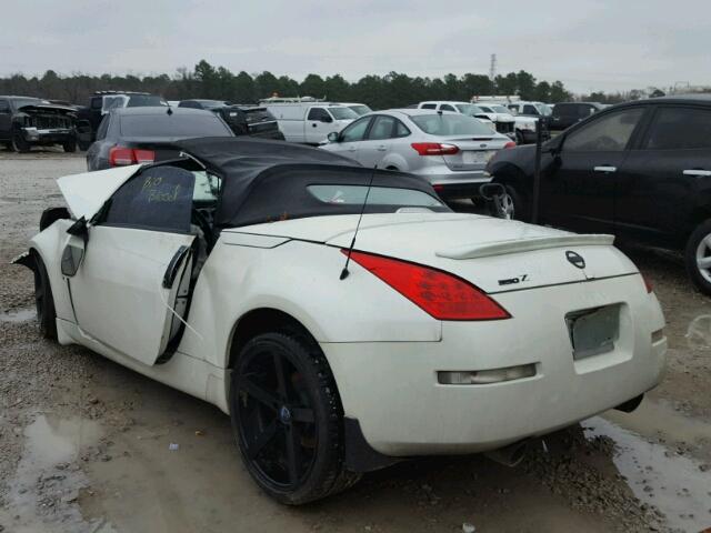 JN1BZ36A97M650936 - 2007 NISSAN 350Z ROADS WHITE photo 3