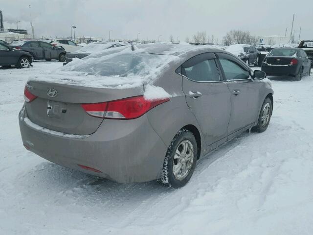 5NPDH4AE3DH179140 - 2013 HYUNDAI ELANTRA GL BEIGE photo 4