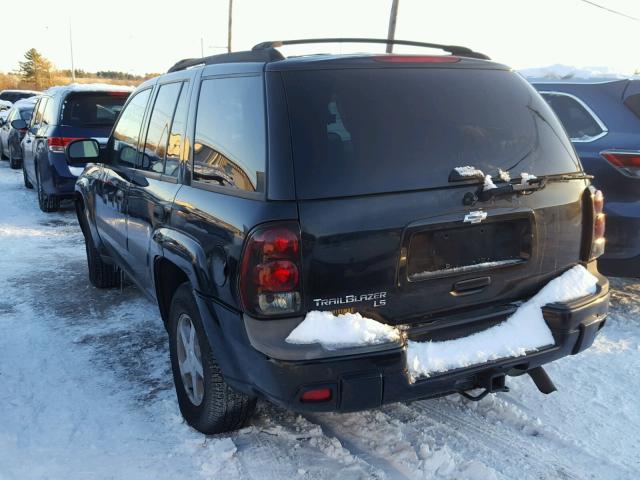 1GNDT13S852119879 - 2005 CHEVROLET TRAILBLAZE BLACK photo 3