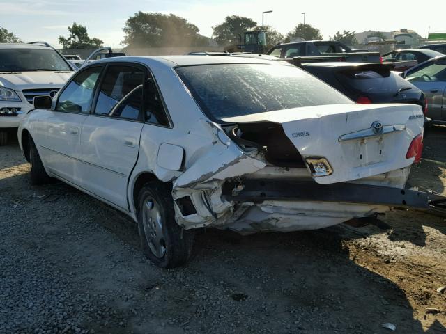 4T1BF28BX4U377342 - 2004 TOYOTA AVALON XL WHITE photo 3