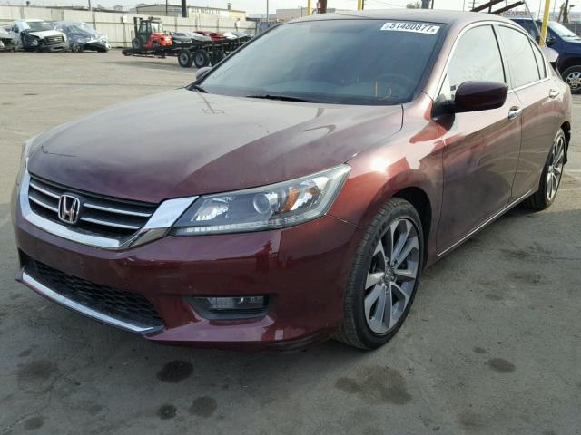 1HGCR2F56FA153004 - 2015 HONDA ACCORD SPO BURGUNDY photo 2