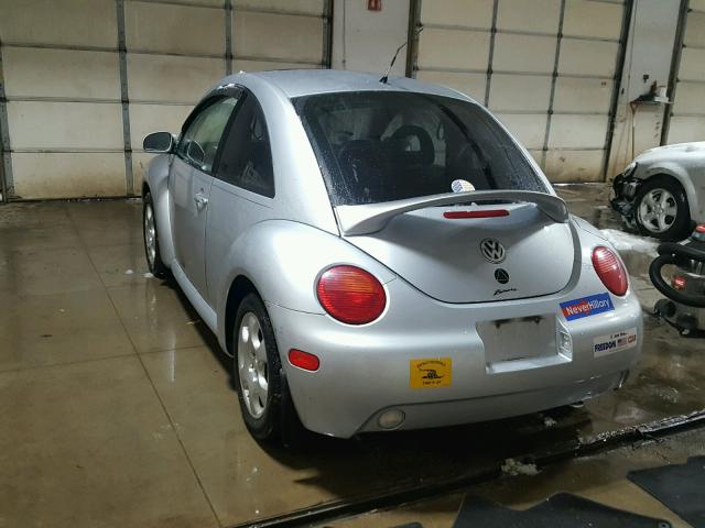 3VWCP21C72M421448 - 2002 VOLKSWAGEN NEW BEETLE SILVER photo 3