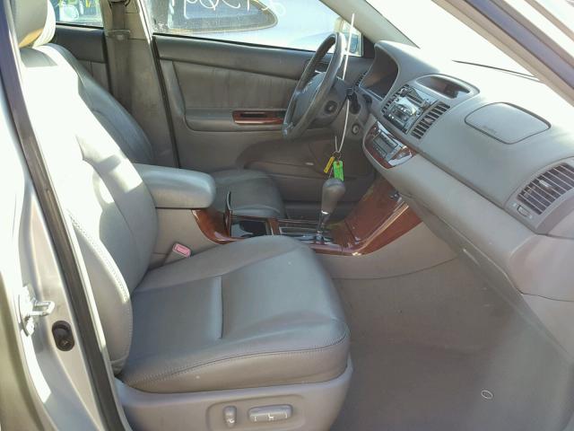 4T1BF32K75U596369 - 2005 TOYOTA CAMRY LE ვერცხლისფერი ფოტო 5