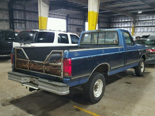 2FTEF26N2LCA61091 - 1990 FORD F250 BLUE photo 4