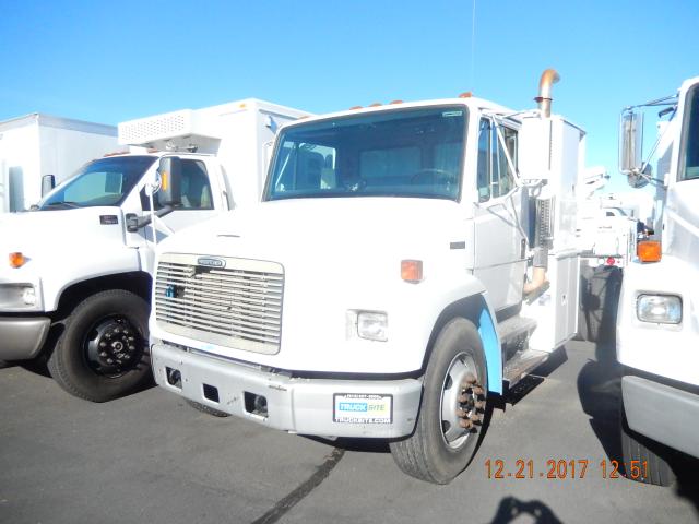 1FV6HLCA1YHG14312 - 2000 FREIGHTLINER MEDIUM CON WHITE photo 1