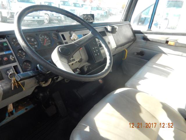 1FV6HLCA1YHG14312 - 2000 FREIGHTLINER MEDIUM CON WHITE photo 9