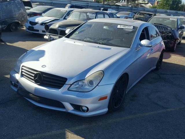 WDDDJ75X76A059892 - 2006 MERCEDES-BENZ CLS 500C GRAY photo 2