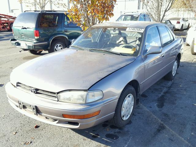 JT2SK12E2R0195722 - 1994 TOYOTA CAMRY LE BROWN photo 2