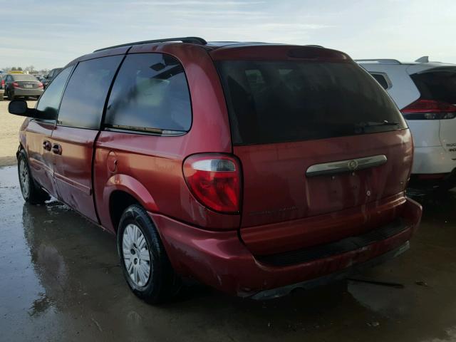 2A4GP44R56R844232 - 2006 CHRYSLER TOWN & COU RED photo 3