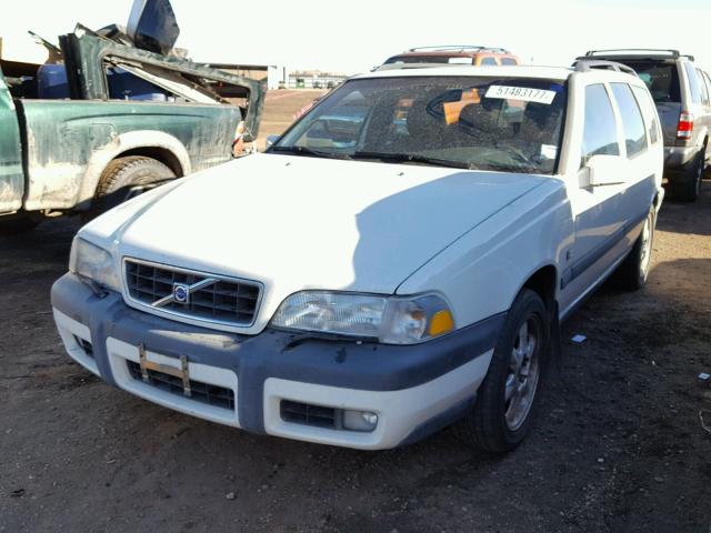 YV1LZ56D0Y2737185 - 2000 VOLVO V70 XC WHITE photo 2